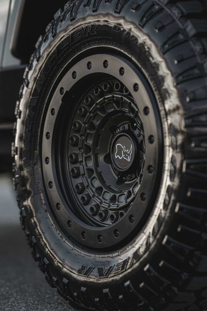 2012 Toyota FJ Cruiser - Black Rhino BARRICADE - Green | Wheel Pros